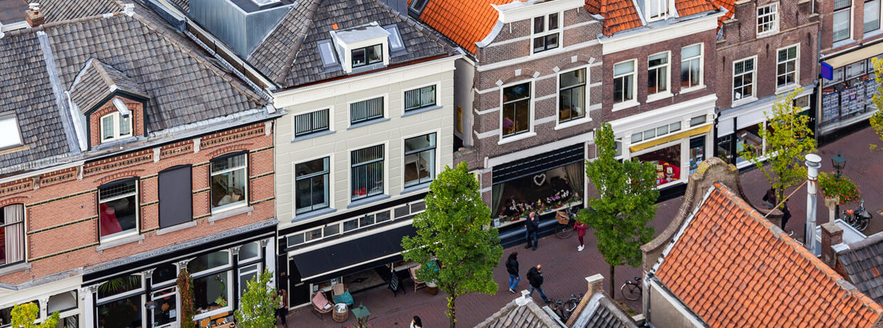 Delftse winkelstraat van boven - Whatsapp Experience - Dagtochten Combinatie Delft